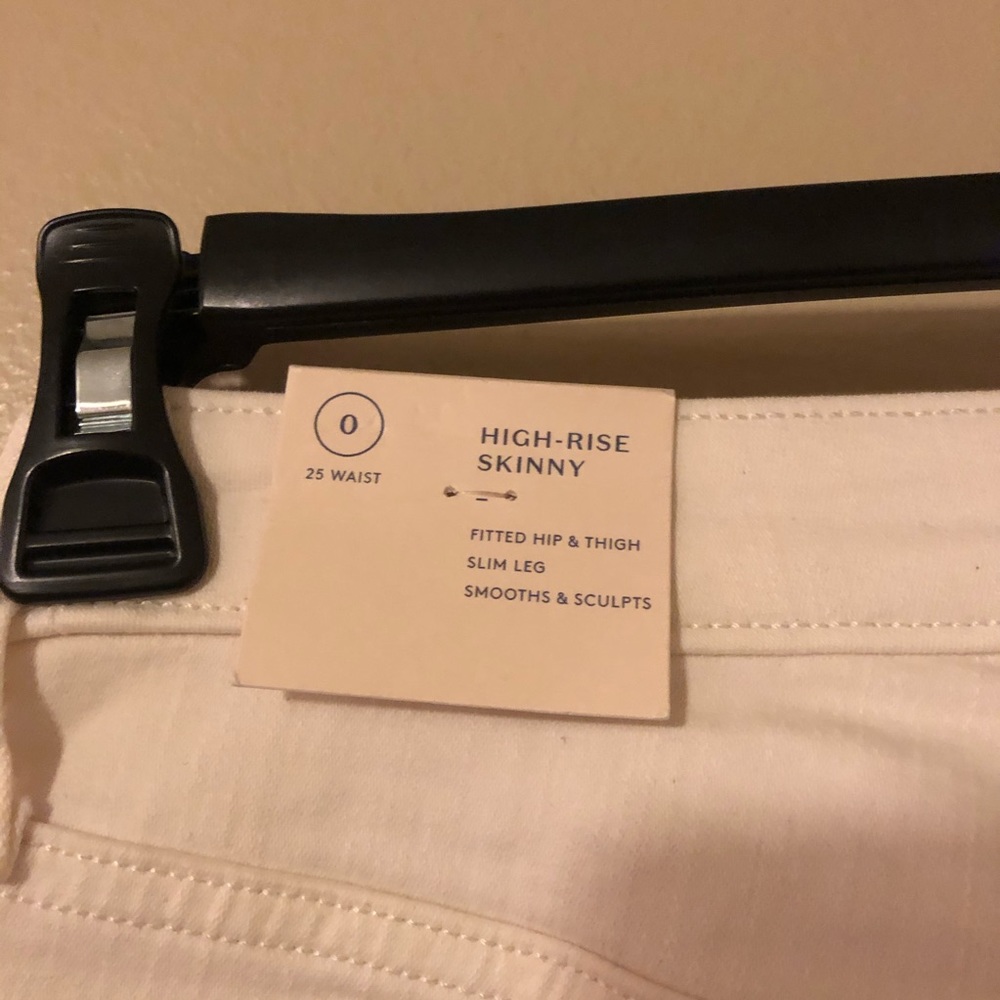 Universal Thread Cream High Rise Skinny Jeans - Picture 7 of 7